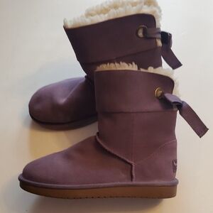 Koolaburra Women's Plum Shearling Boots